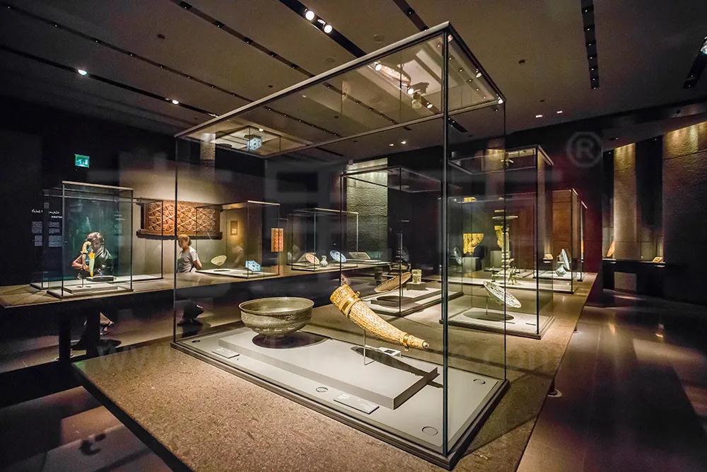 建筑師大師貝聿銘佳作-多哈伊斯蘭藝術(shù)博物館設(shè)計展示柜插圖(2)