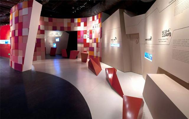 如何營造企業(yè)展廳設(shè)計中空間設(shè)計的美感?插圖 如何營造企業(yè)展廳設(shè)計中空間設(shè)計的美感?插圖